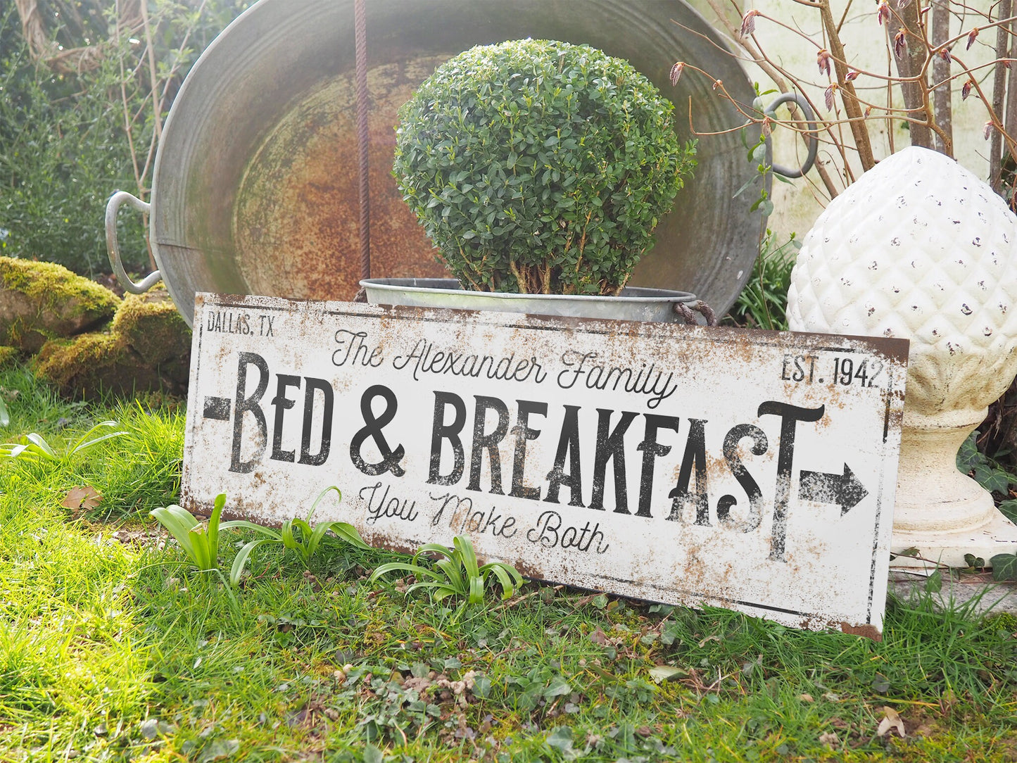 CUSTOM BED AND BREAKFAST SIGN