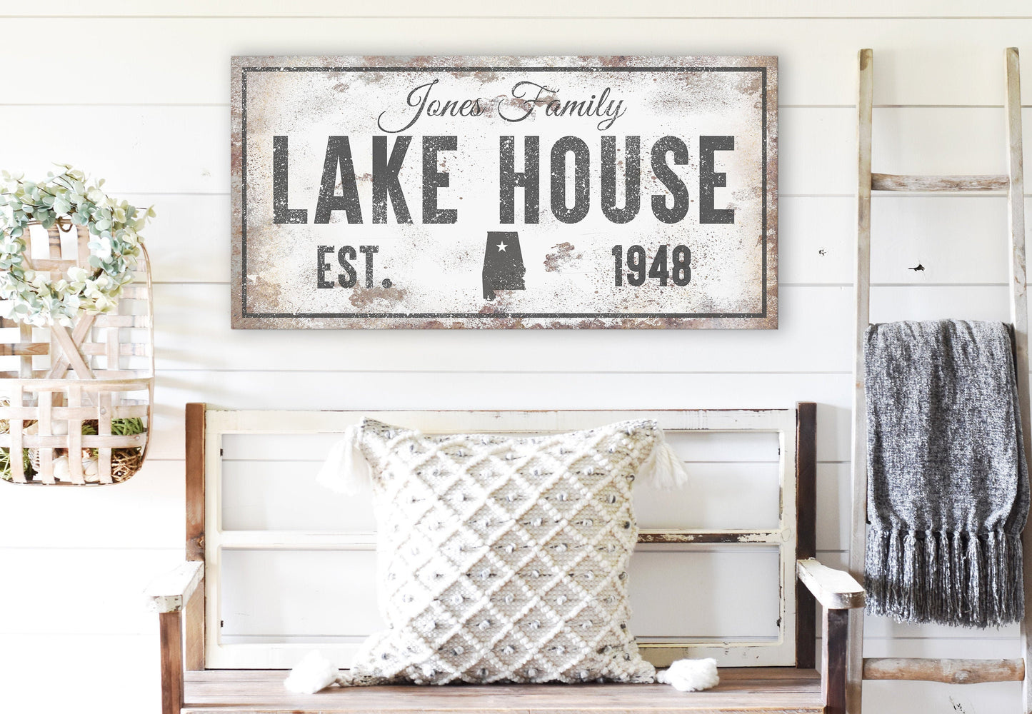 CUSTOM FAMILY NAME AND HOUSE SIGN