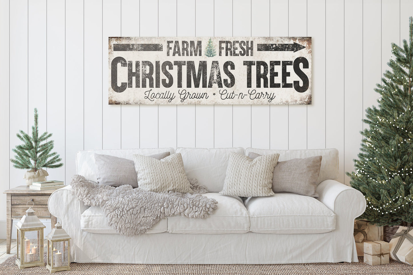 FARM FRESH CHRISTMAS TREES SIGN