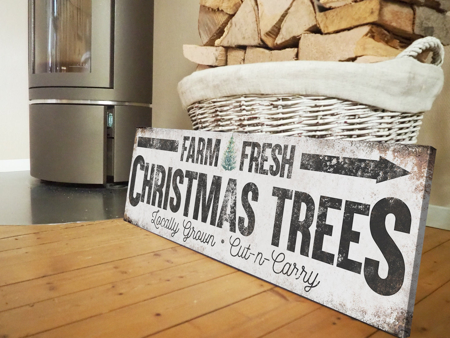FARM FRESH CHRISTMAS TREES SIGN