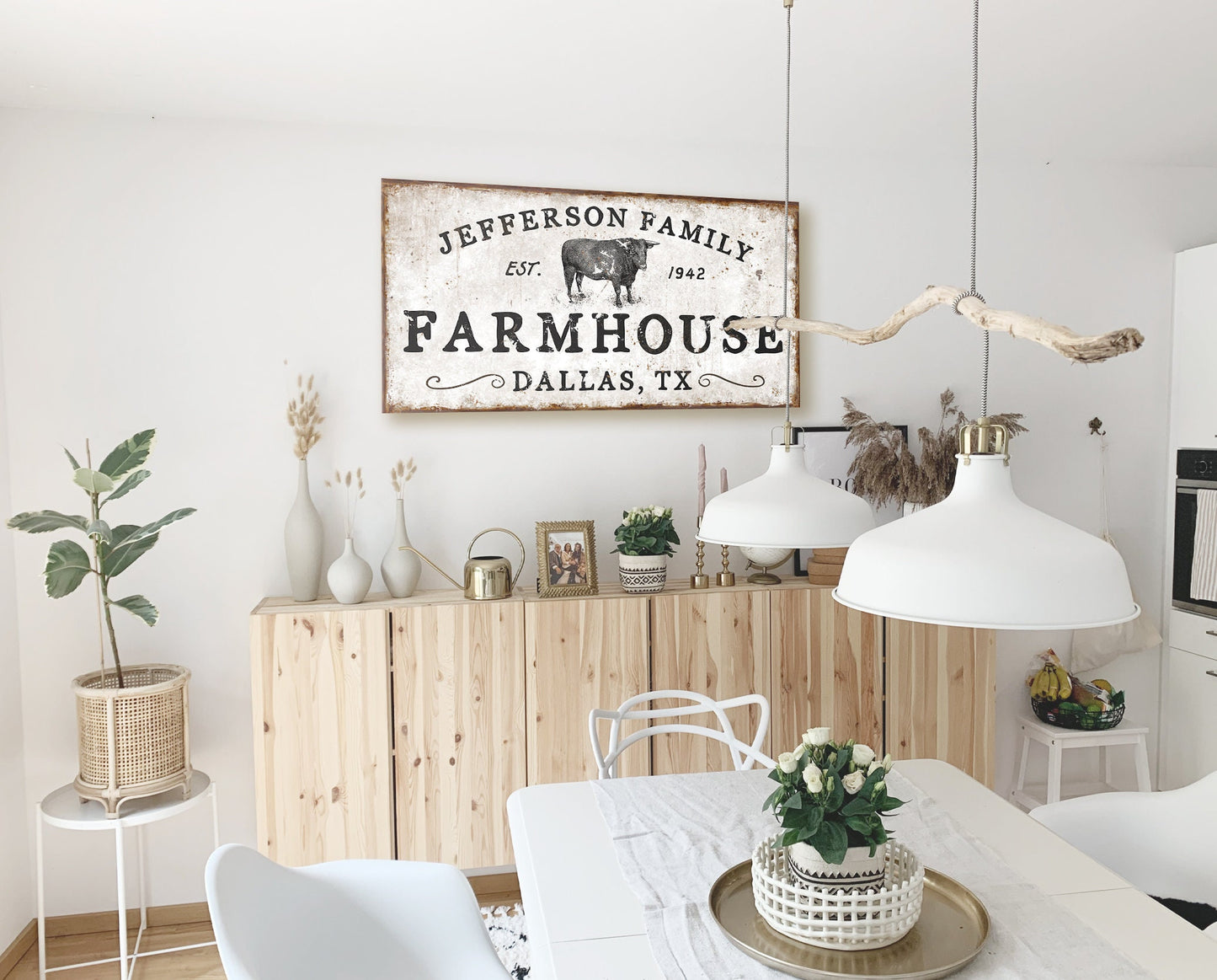 CUSTOM FAMILY FARMHOUSE SIGN