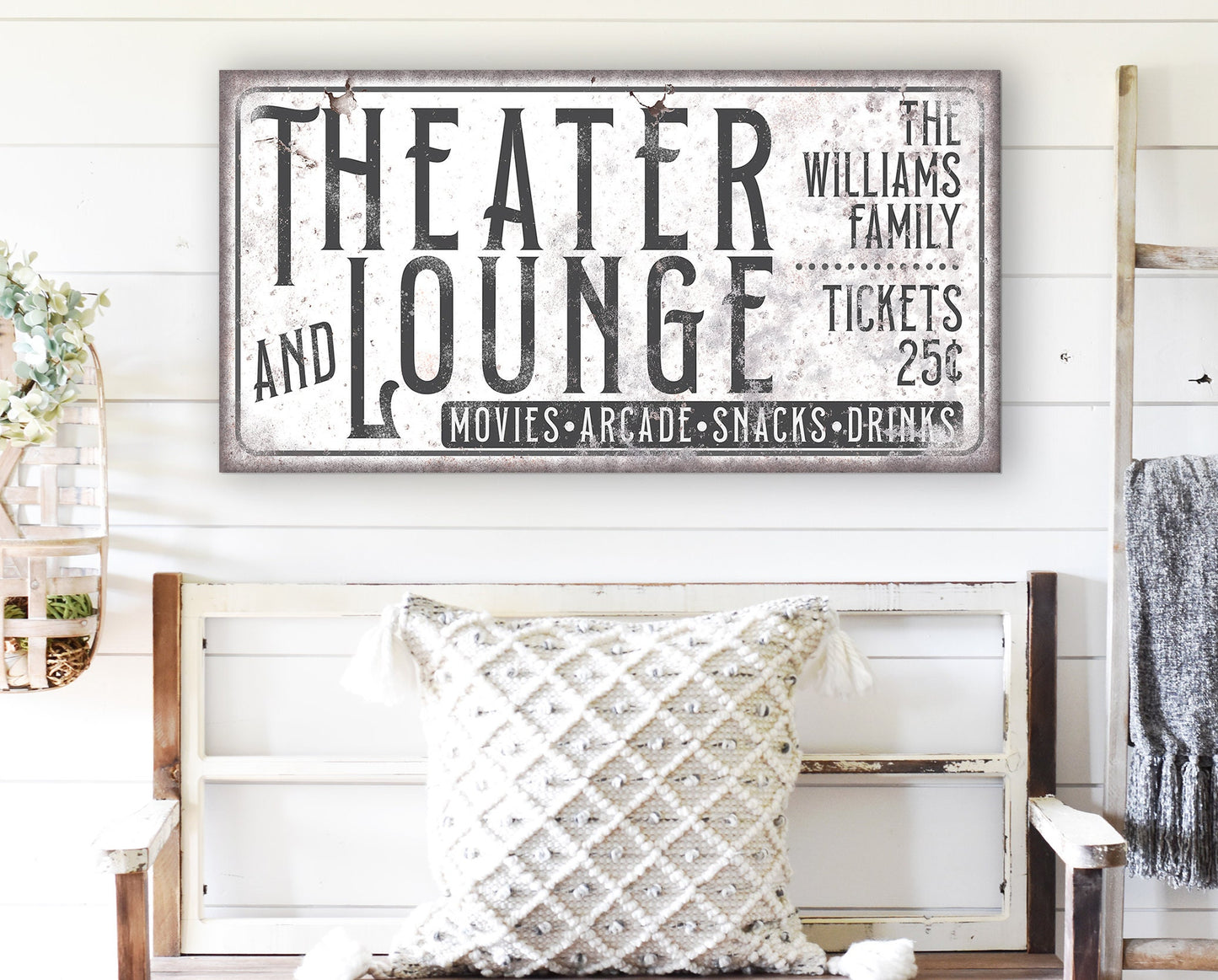 CUSTOM THEATER AND LOUNGE SIGN